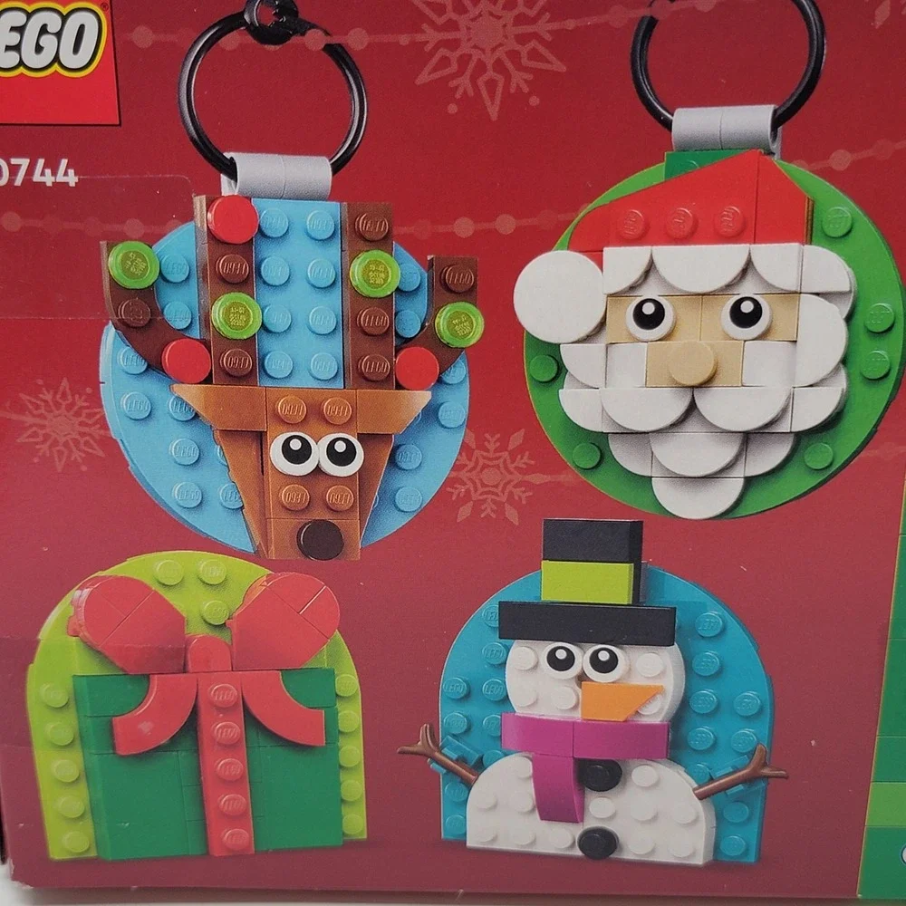 LEGO 40744 Christmas Ornament Selection 153pcs Building Toy - New Sealed